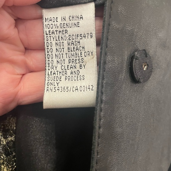 Chic genuine leather and lace blazer - Picture 3 of 9